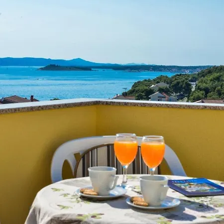 In With Sea Views, Balcony, Air Conditioning, Wifi 566-1 Daire *