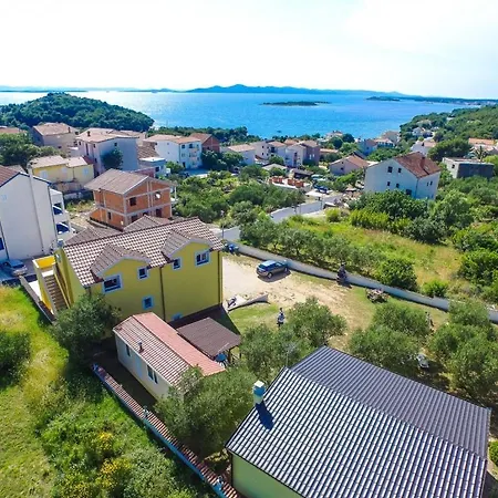 In With Sea Views, Balcony, Air Conditioning, Wifi 566-1 *