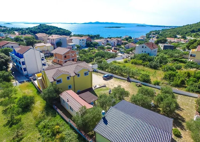 In With Sea Views, Balcony, Air Conditioning, Wifi 566-1 *