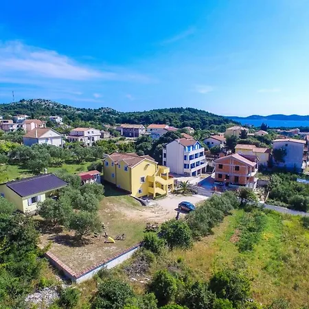 Apartment In With Sea Views, Balcony, Air Conditioning, Wifi 566-1