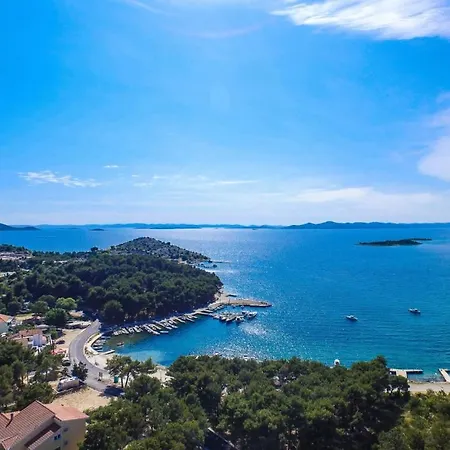 Apartment In With Sea Views, Balcony, Air Conditioning, Wifi 566-1 Drage